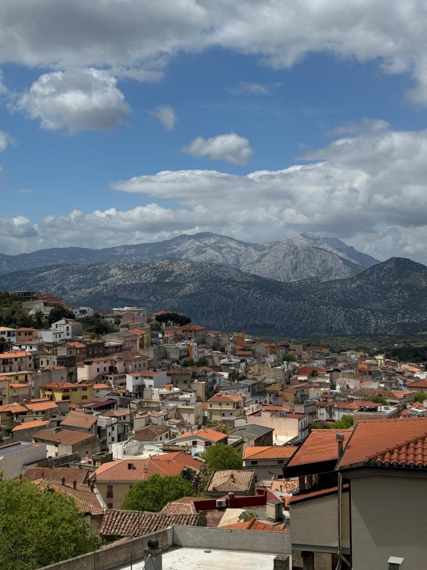 Отель Iloghe Di Marras Loculi Экстерьер фото